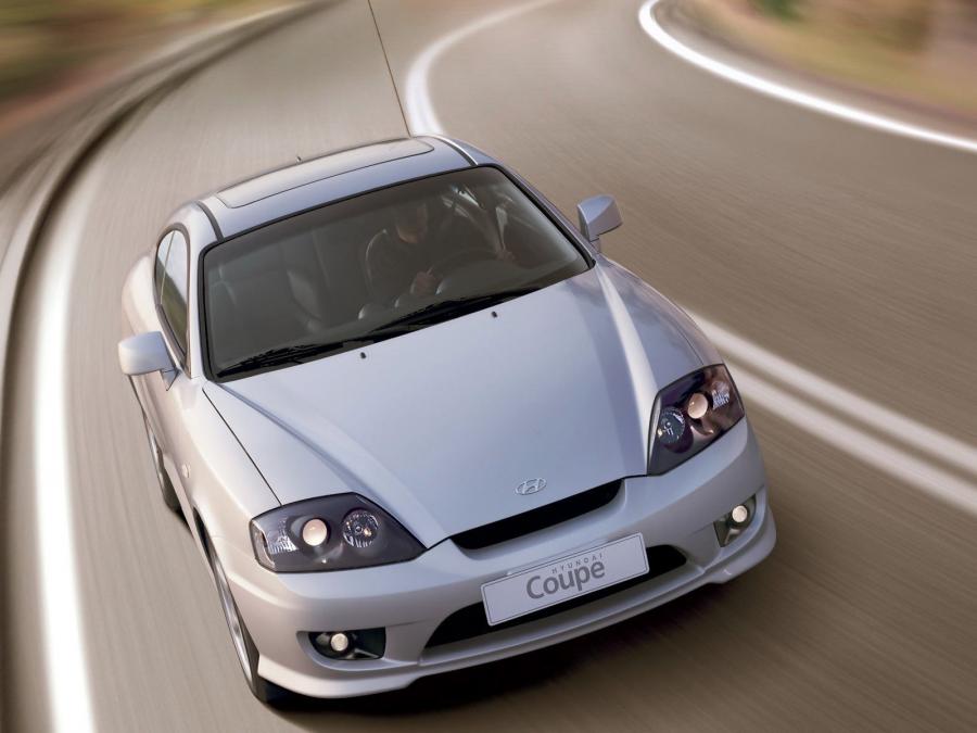  Hyundai Coupe 2005 года  (фото 10 из 16)